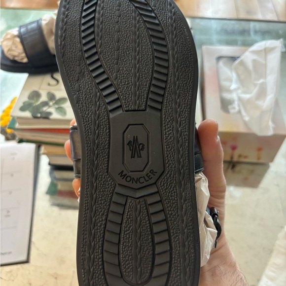 Moncler leather strap sandal - Picture 4 of 7